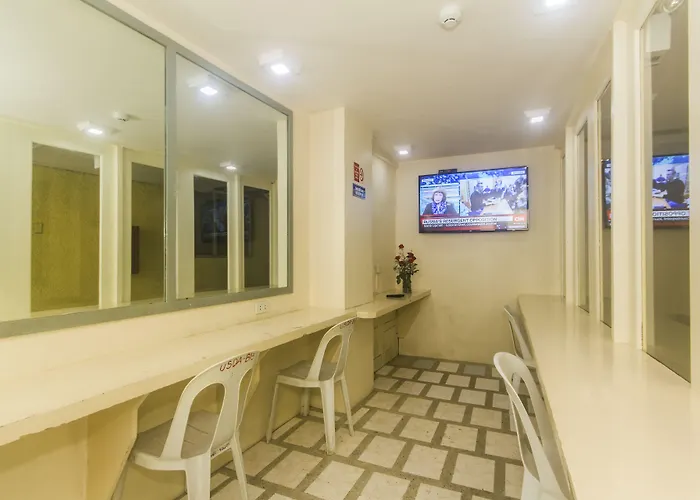 Usda Dormitory-hotel ホテル 2*
