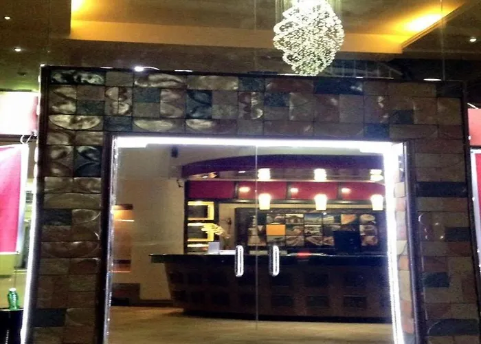 Usda Dormitory-hotel ホテル Adlawon