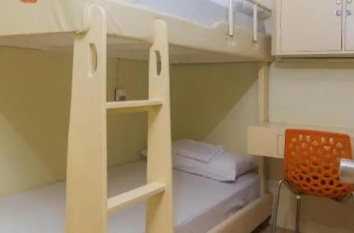 Usda Dormitory-hotel ホテル Adlawon