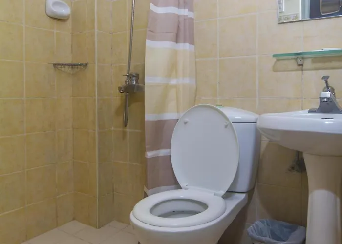 Usda Dormitory-hotel 2* Adlawon
